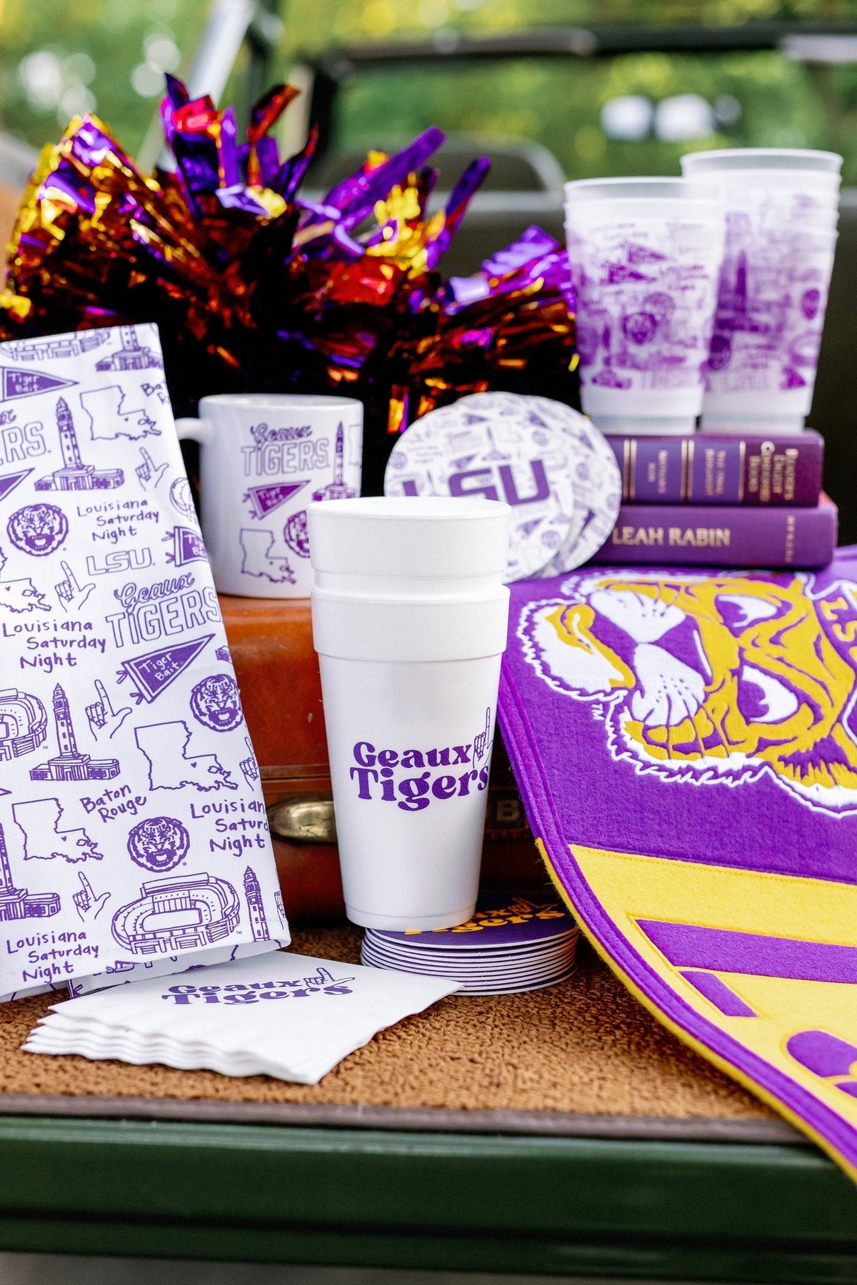 Louisiana State University (LSU) - 20 oz Styrofoam Cups, Set of 8